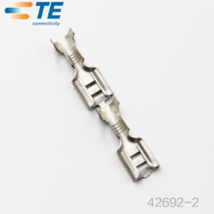 42692-2 TE/AMP-liitännät Pikakatkaisu